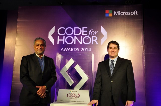 From left to right - Bhaskar Pramanik, Chairman, Microsoft India - Joseph Landes, General Manager and Chief Evangelist, Microsoft India