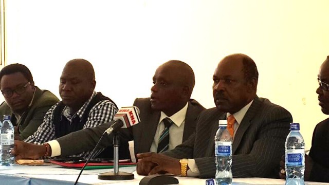 Statehouse Digital Director Dennis Itumbi (Center) with Kisumu County Governor Jack Ranguma (immediate right) and other county officials