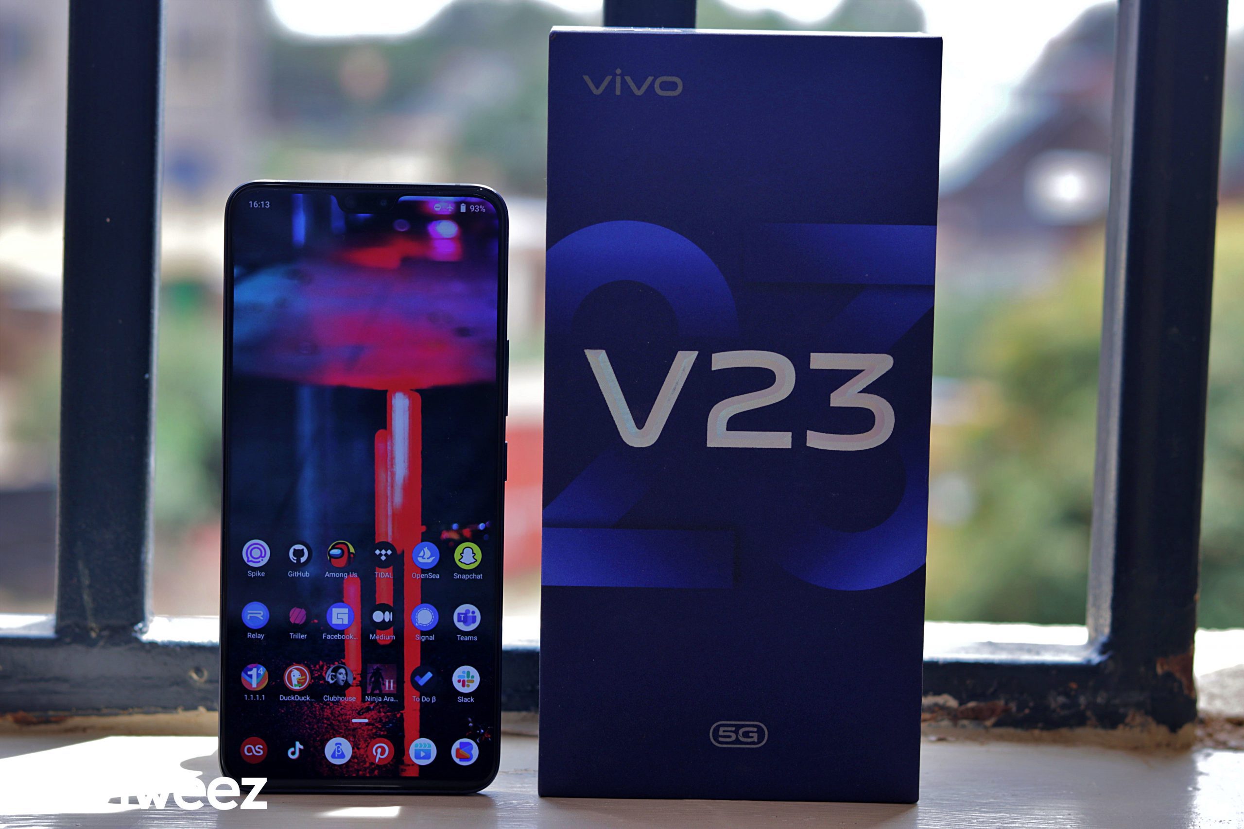 Test Vivo V23 5G : le smartphone caméléon