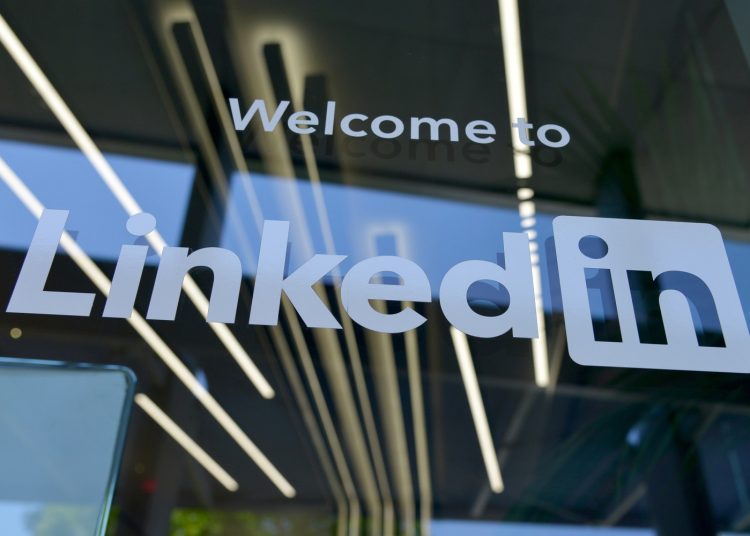 Linkedin AI Premium package