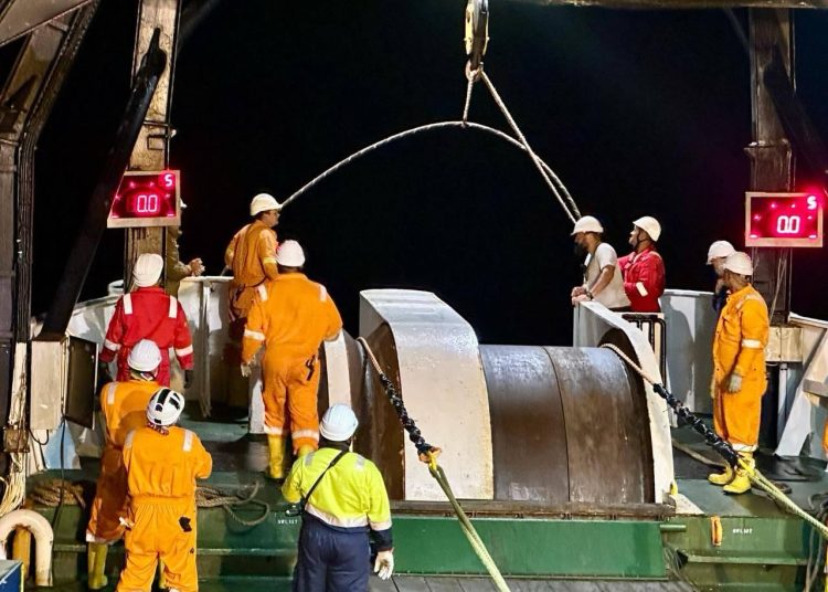 crews repair damaged undersea cables EASSY and SEACOM