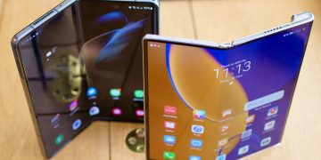 Huawei-Samsung-foldable-phones