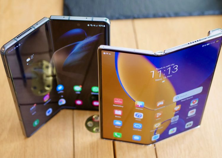 Huawei-Samsung-foldable-phones