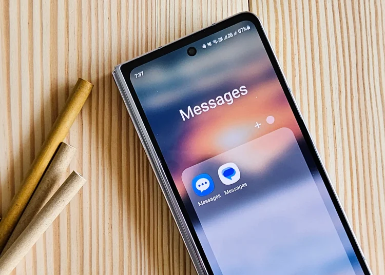 Google-messages-versus-samsung-messages