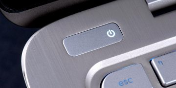 Explore the best laptops for battery life in 2024.