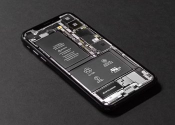best battery smartphones