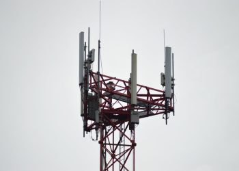 the process of setting up an Internet service provider (ISP) in Kenya