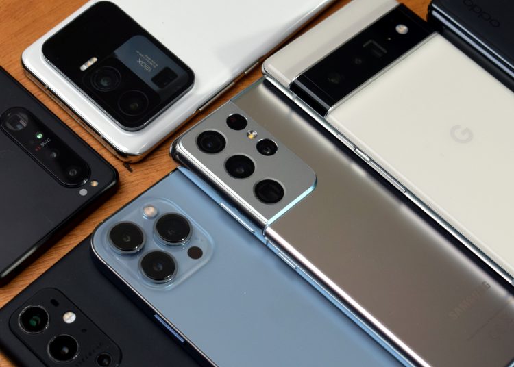 Global smartphone market