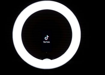 TikTok users in the US are receiving messages stating the app is temporarily unavailable due to a new law.