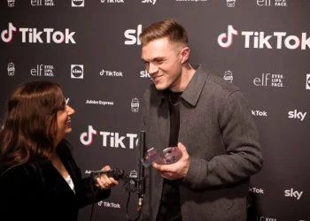 Hampshire Filmmaker Crowned Rising Star at UK TikTok Awards