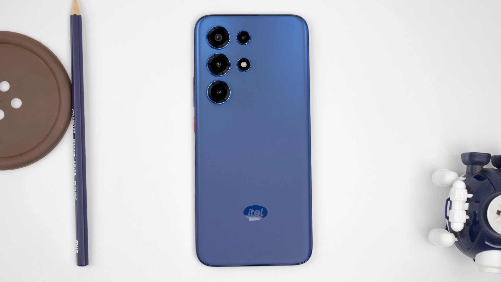 itel S26 Ultra back profile