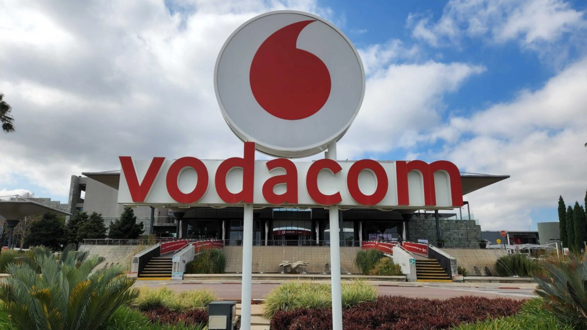 The Safaricom Sale: Behind Kenya's Biggest Privatization Deal