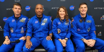 Artemis II crew