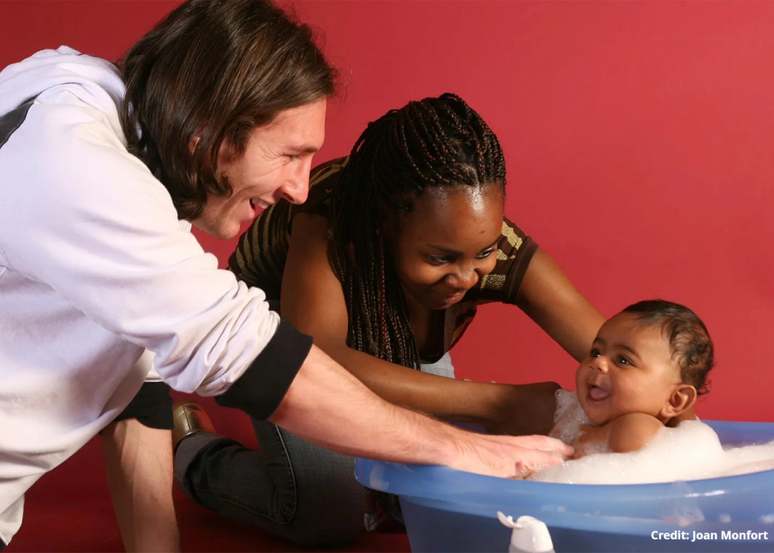 UNICEF fundraising photoshoot of Lionel Messi with a baby Lamine Yamal